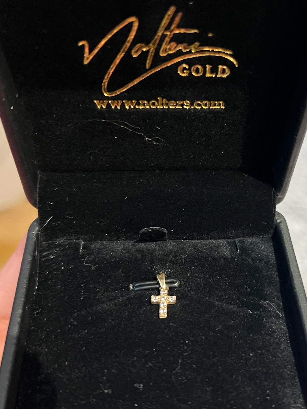 14k gold Mini Cross Pendant in Gold
